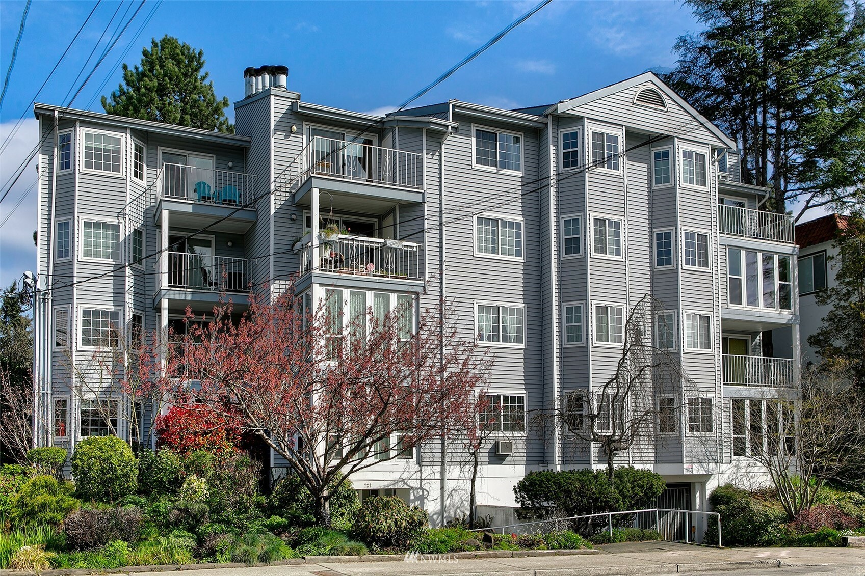 Property Photo:  722 N 85th Street 34  WA 98103 