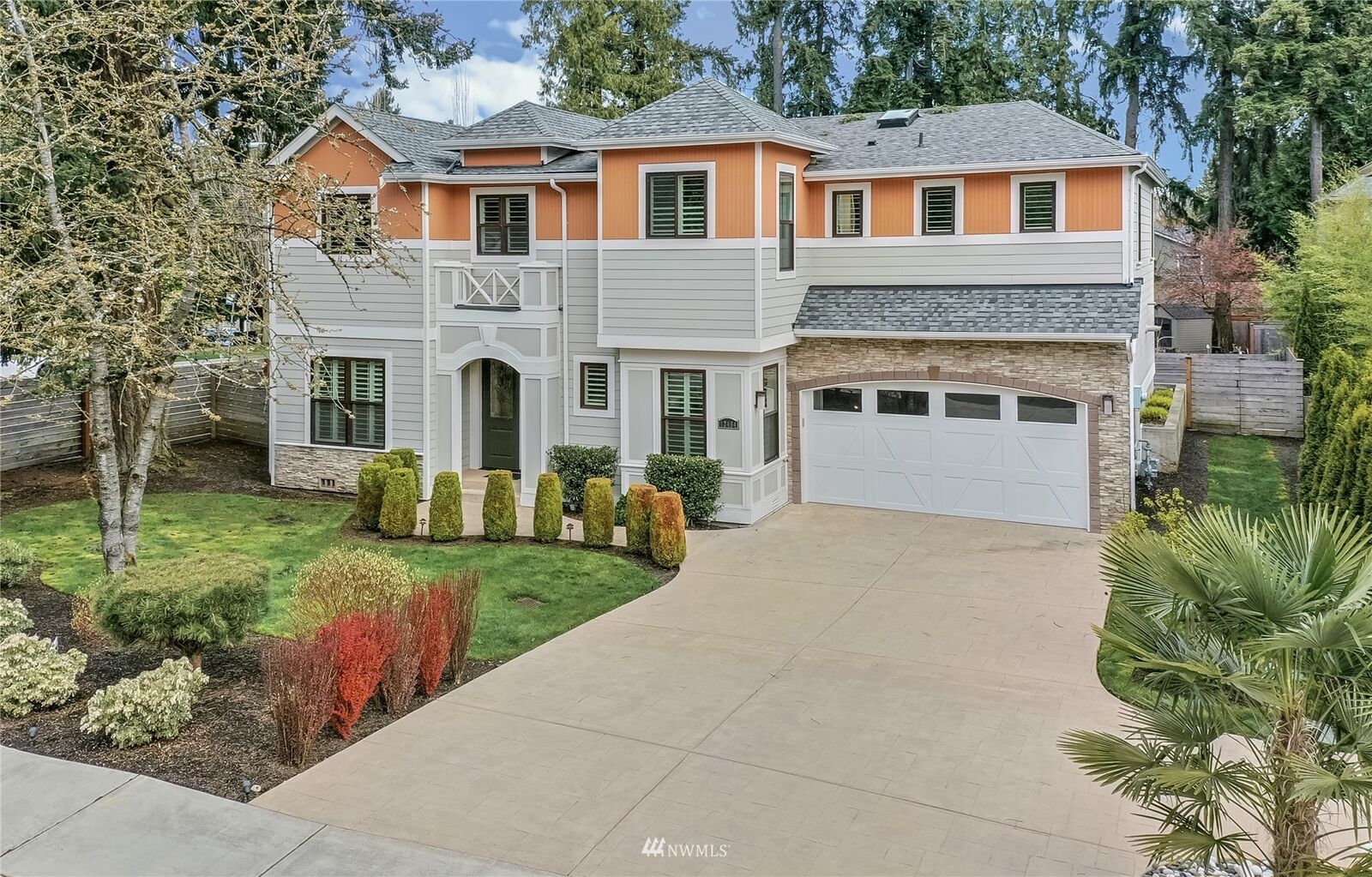 Property Photo:  12404 NE 90th Street  WA 98033 
