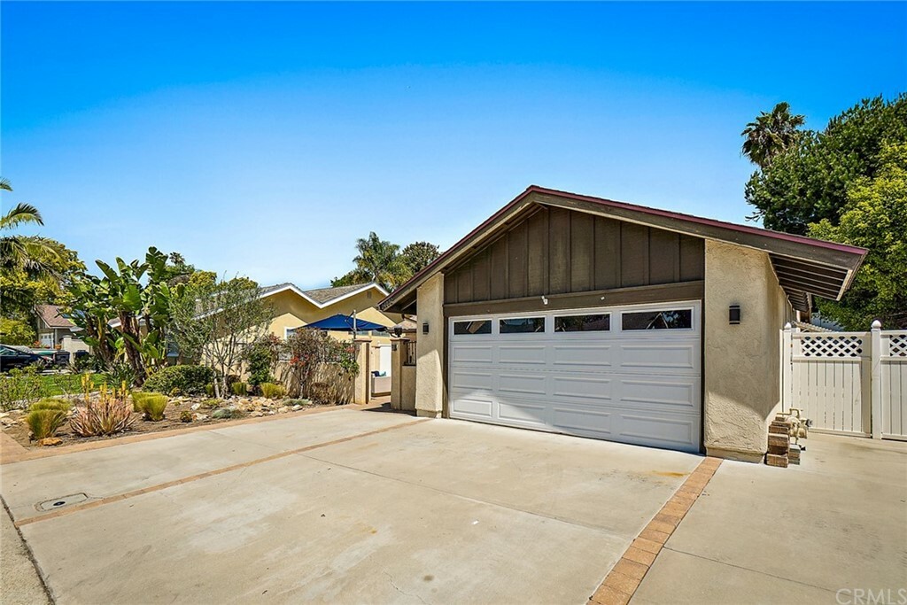 Property Photo:  24092 Juaneno Drive  CA 92691 