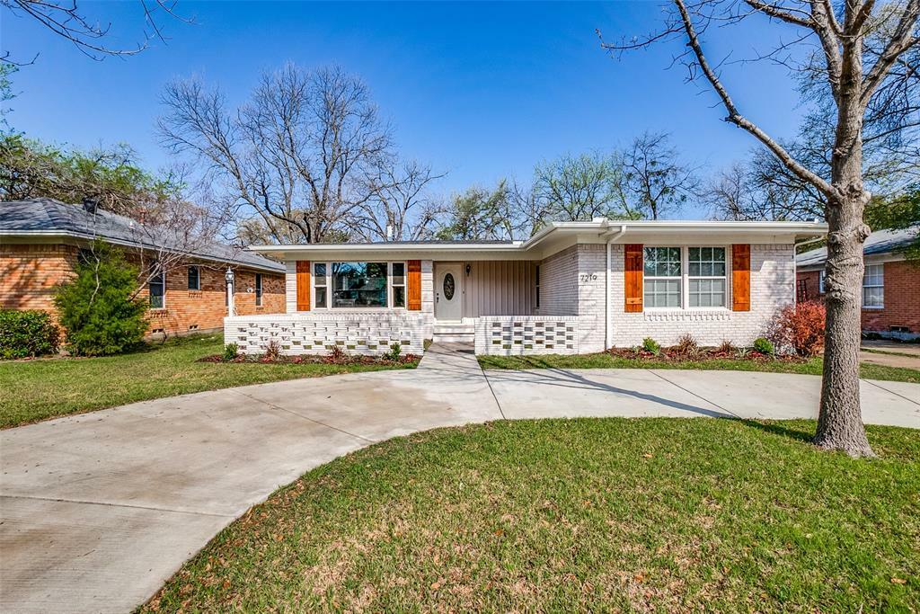 Property Photo:  7219 E Mockingbird Lane  TX 75214 