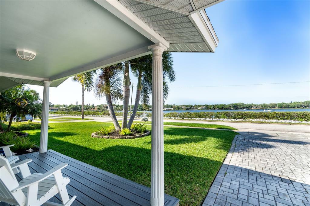 Property Photo:  411 S Spring Boulevard  FL 34689 