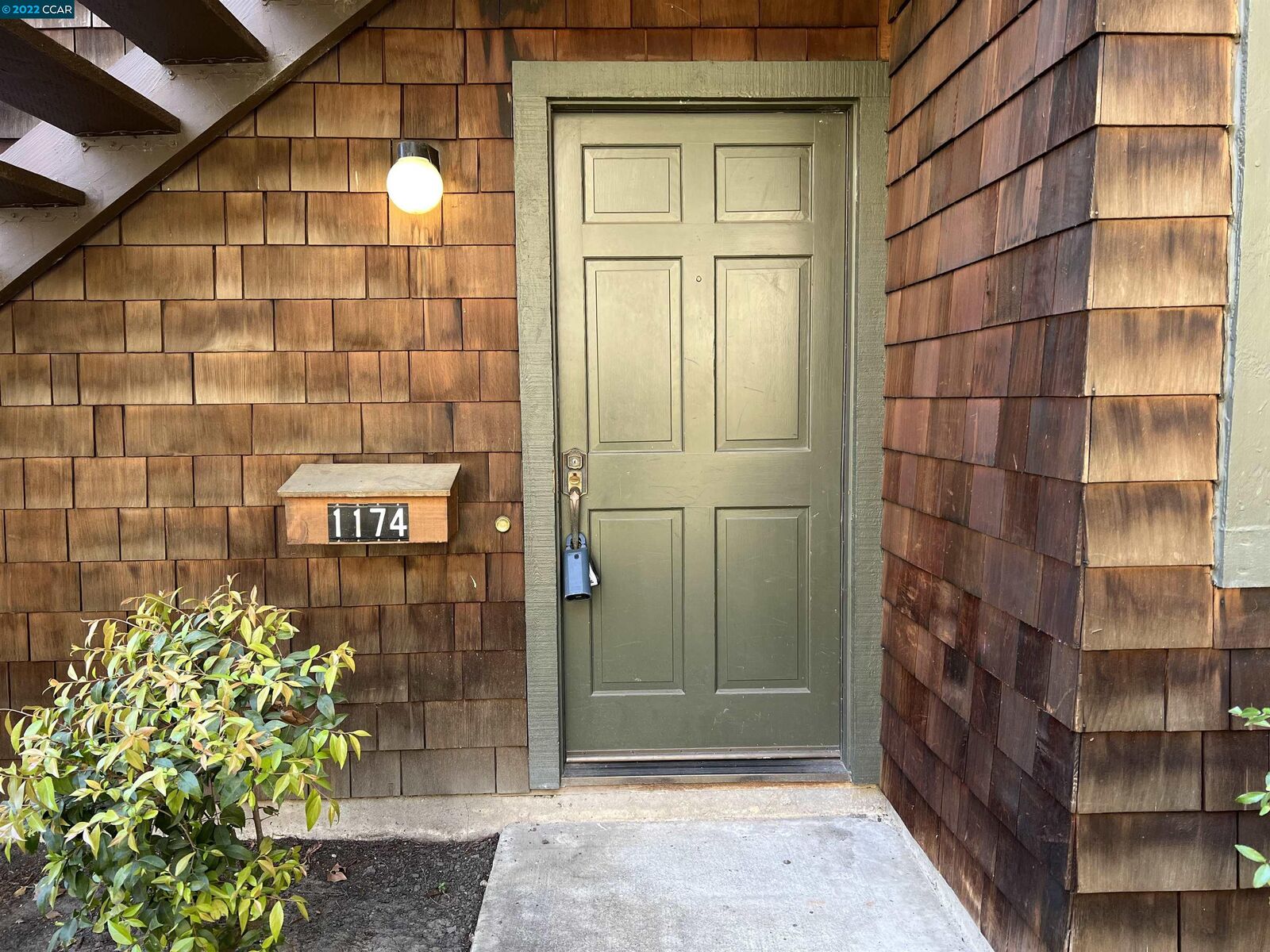 Property Photo:  1154 Honey Trl  CA 94597 