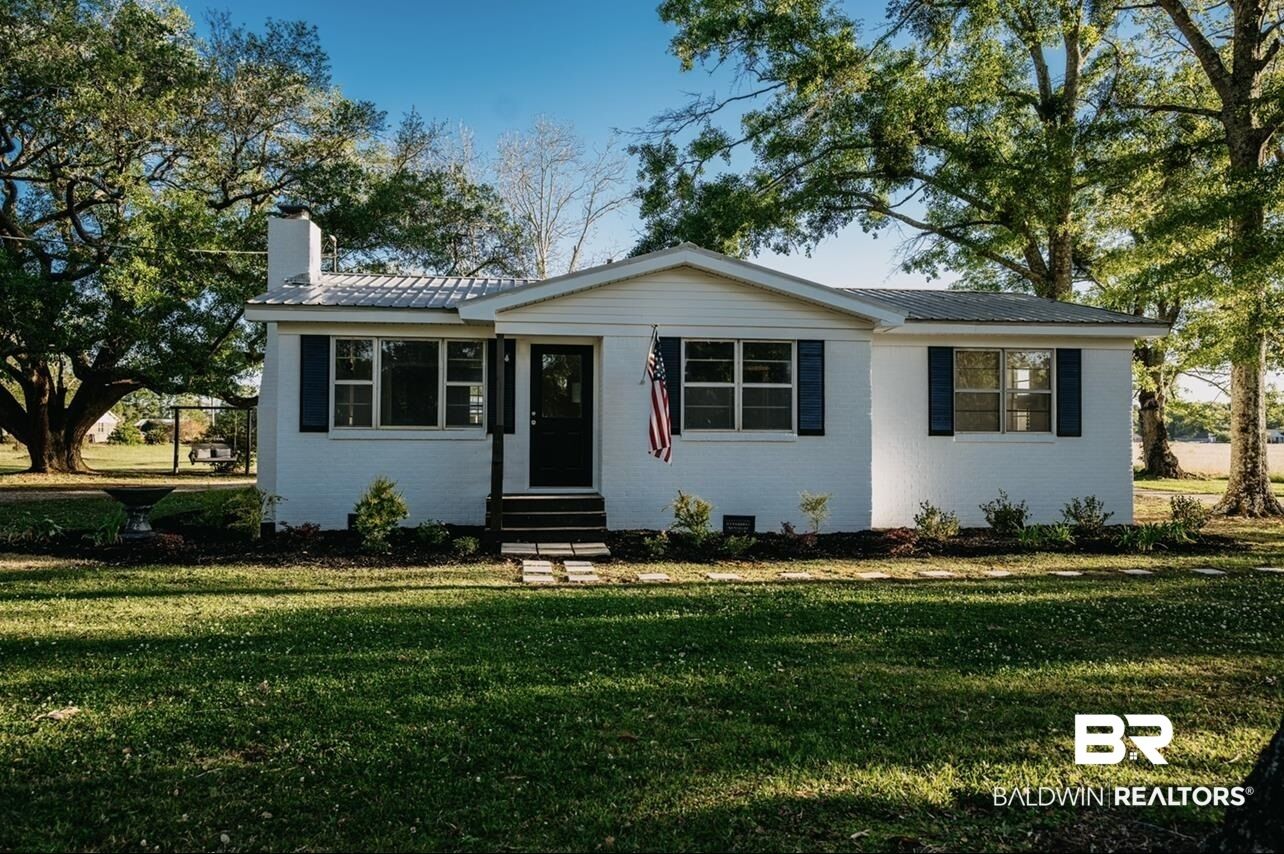 Property Photo:  15835 North Boulevard  AL 36576-3745 