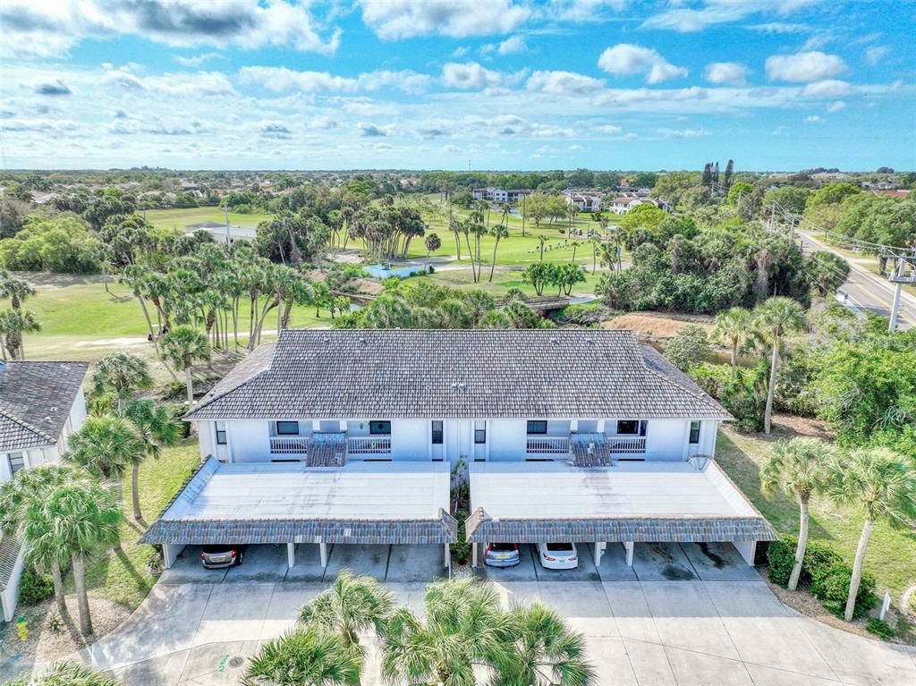 Property Photo:  916 Capri Isles Boulevard 101  FL 34292 