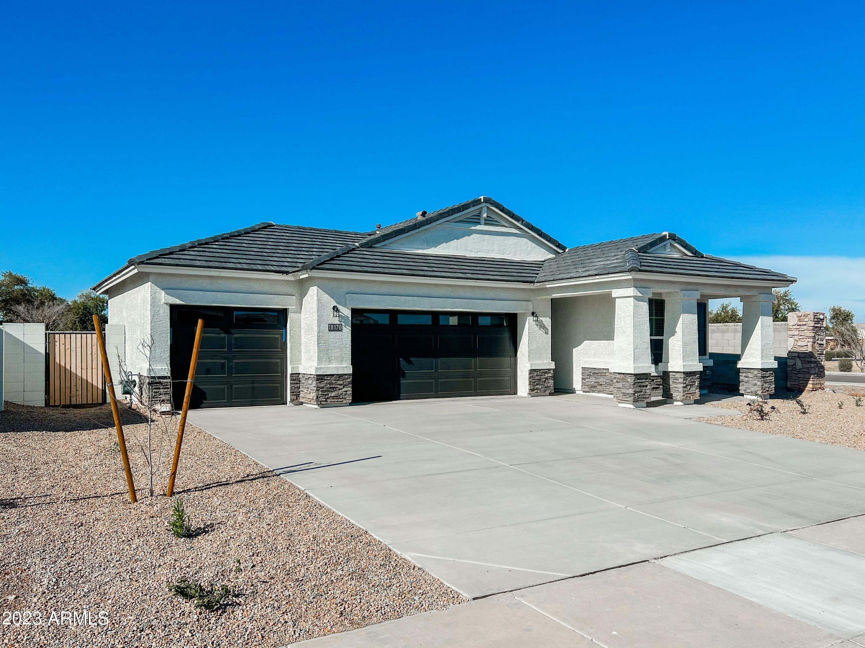 Property Photo:  18170 N Piccolo Drive  AZ 85138 