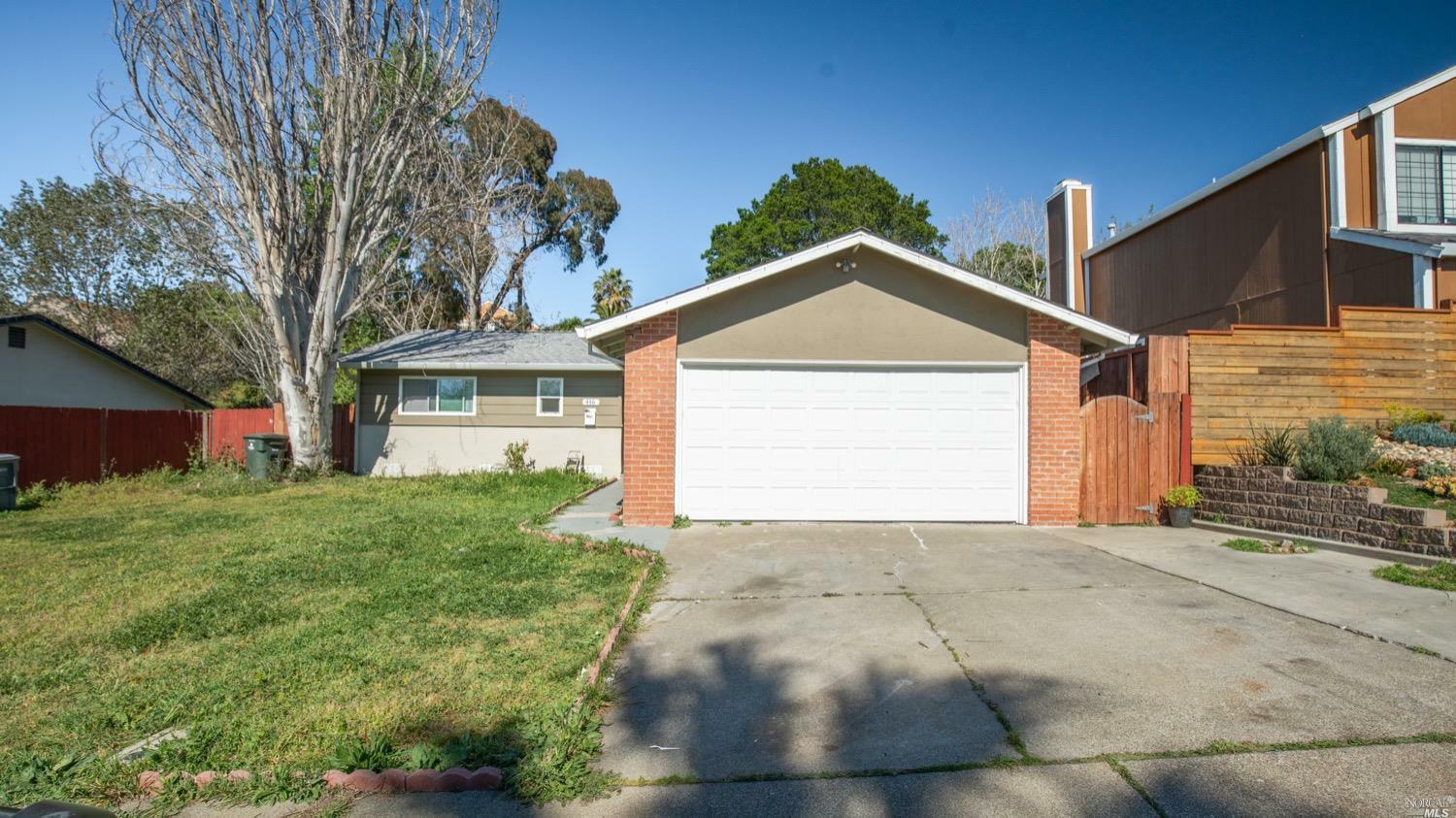 Property Photo:  406 Swan Way  CA 94589 