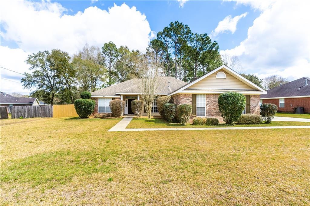 Property Photo: 5365 Elgin Drive W AL 36541