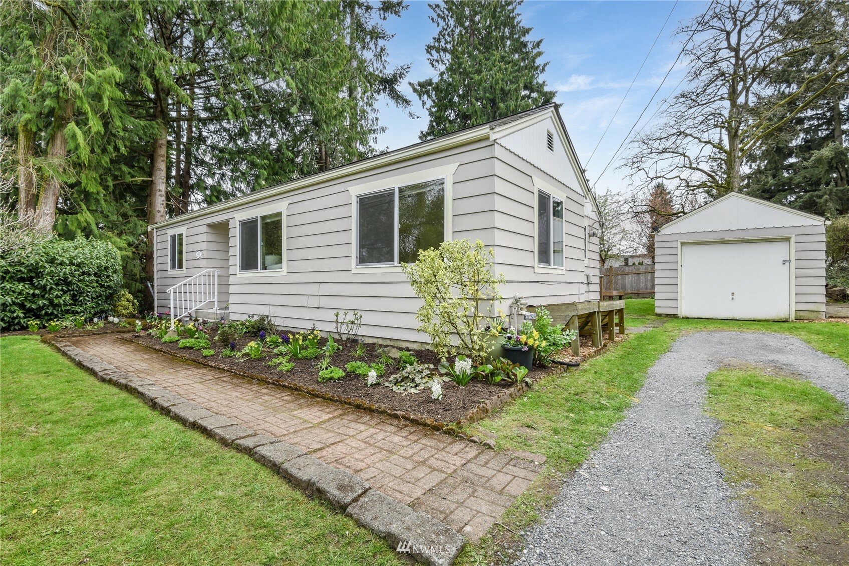 Property Photo:  2517 NE 120th Street  WA 98125 