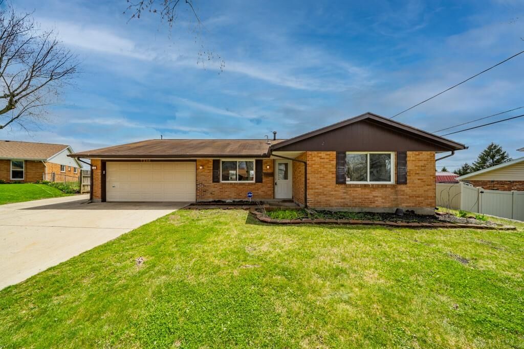 Property Photo: 7246 Camrose Court OH 45424