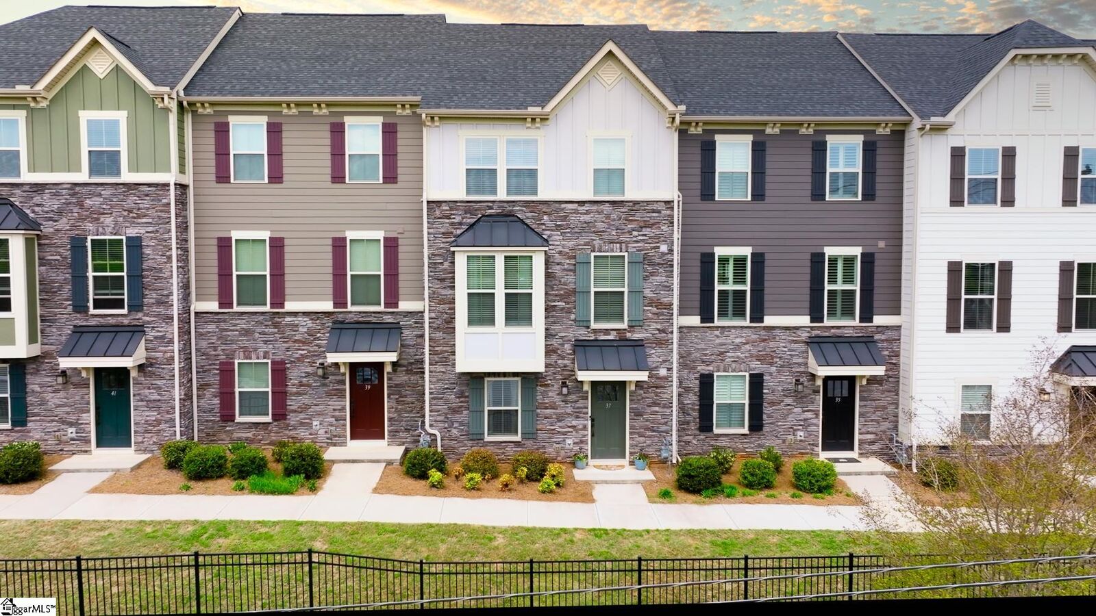 Property Photo:  37 Itasca Drive  SC 29609 