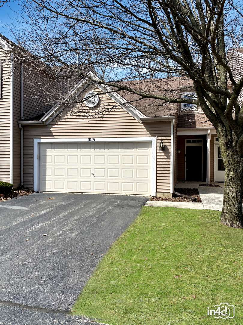 Property Photo:  1015 Brush Hill Circle  IL 60432 