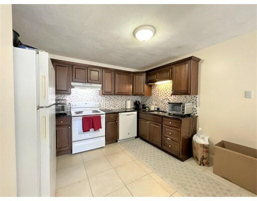 Property Photo: 6 McLean Pl 2 MA 02140