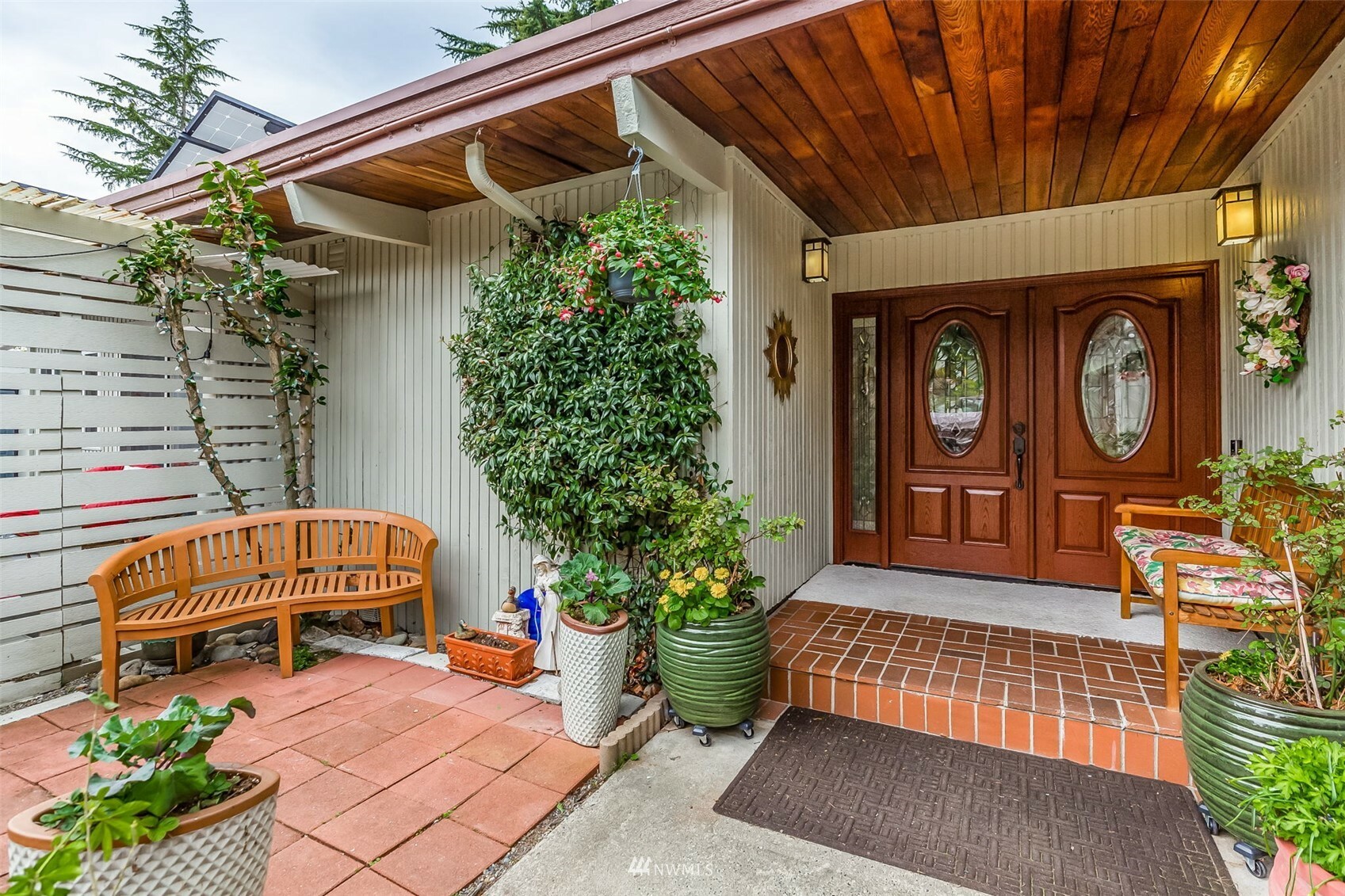 Property Photo:  814 SW Shoremont Avenue  WA 98166 