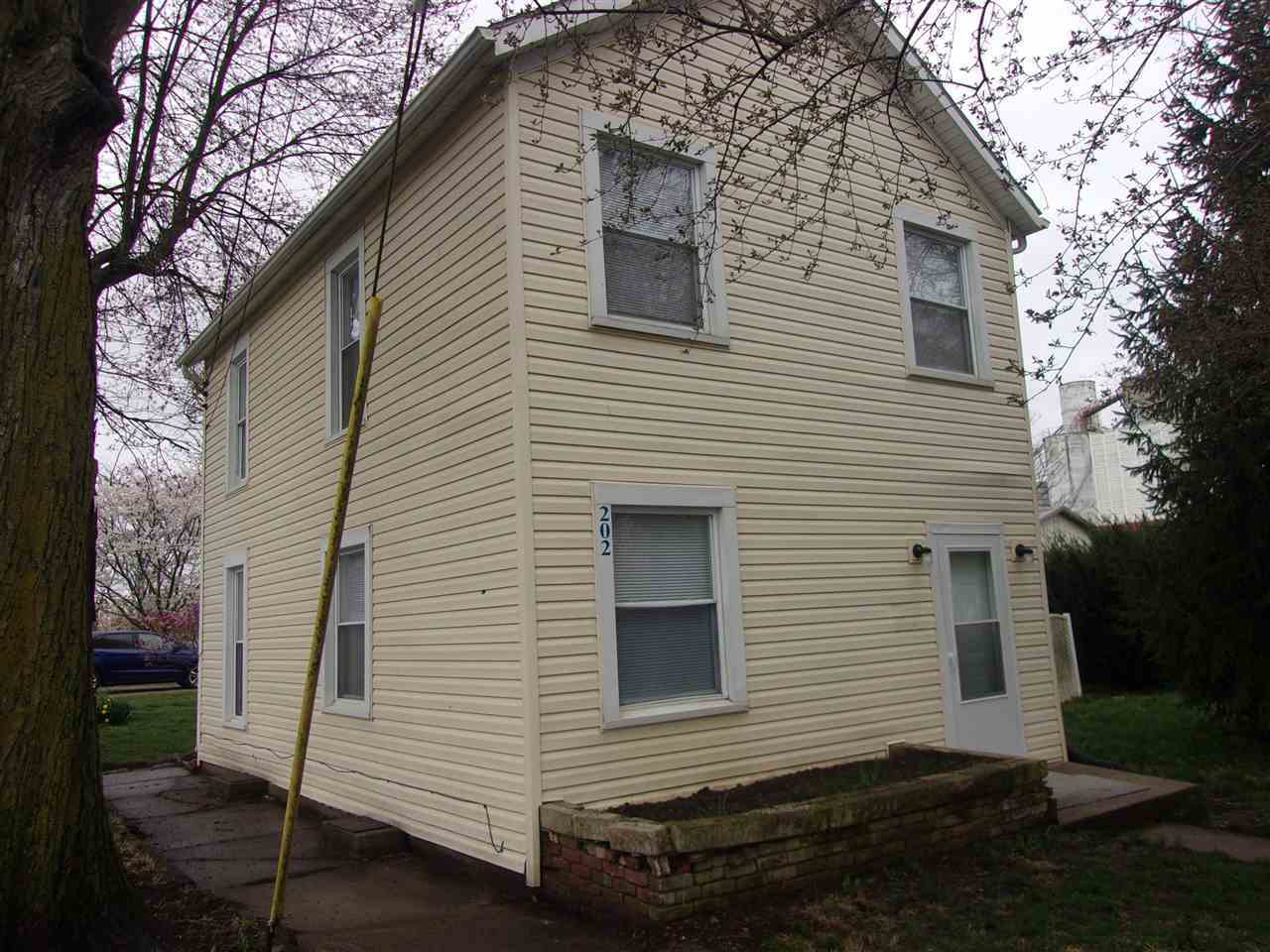 Property Photo:  202 S Milton St  IN 47370 