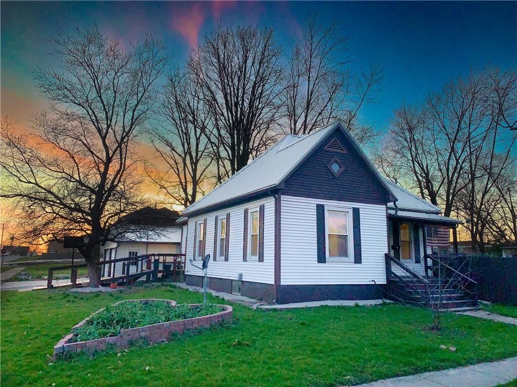 Property Photo:  113 Worth Street  IL 61951 