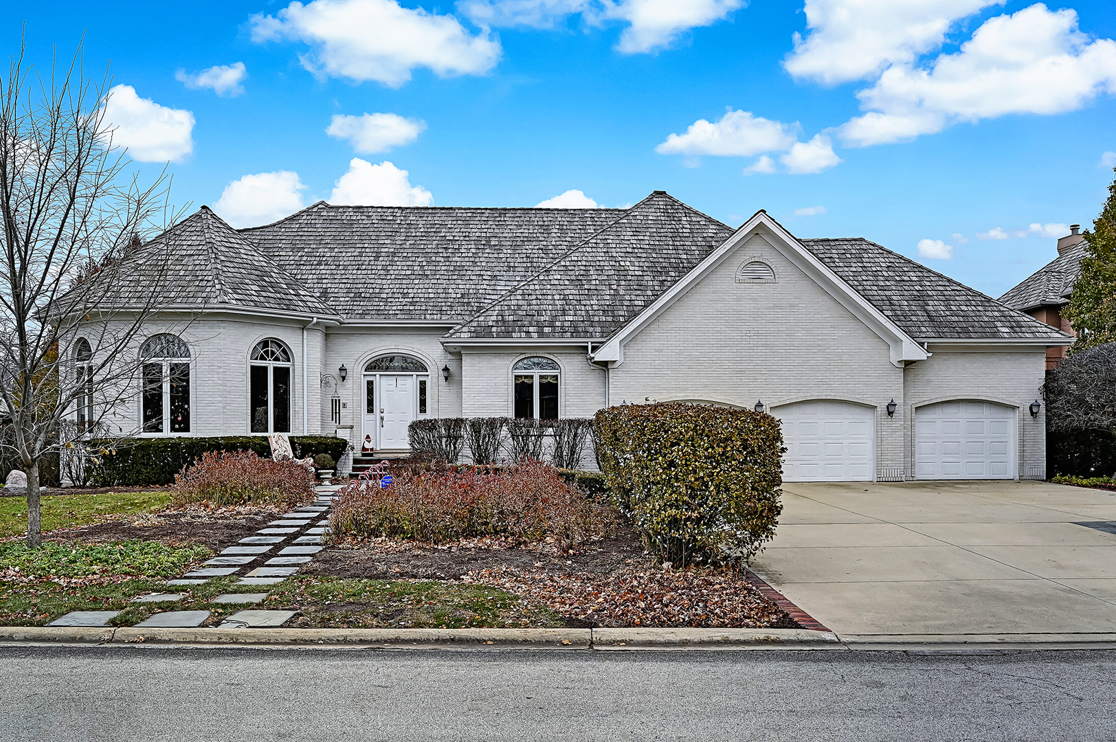 Property Photo: 141 Kraml Drive IL 60527