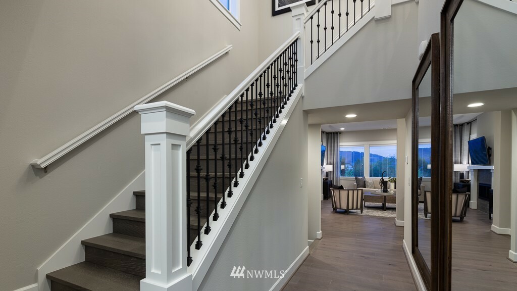 Property Photo: 1627 Westridge Way NE WA 98029