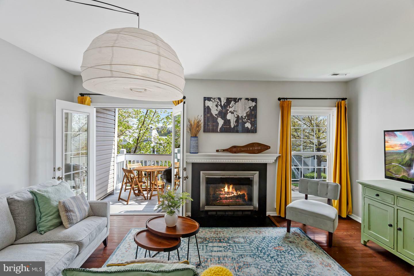 Property Photo: 2919 S Woodstock St B 2 VA 22206