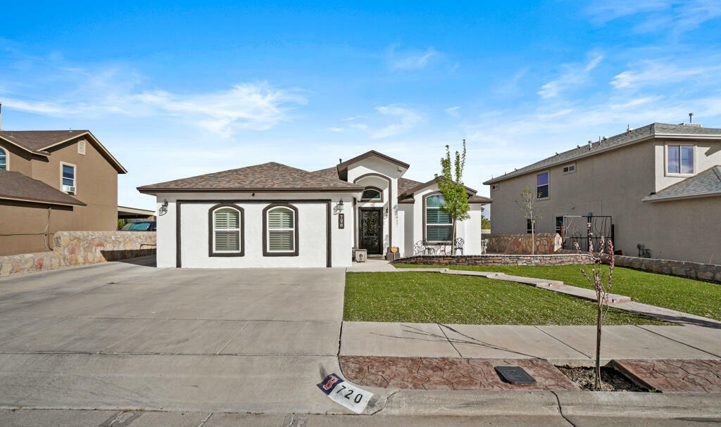 Property Photo:  720 Desert Ash Drive  TX 79928 