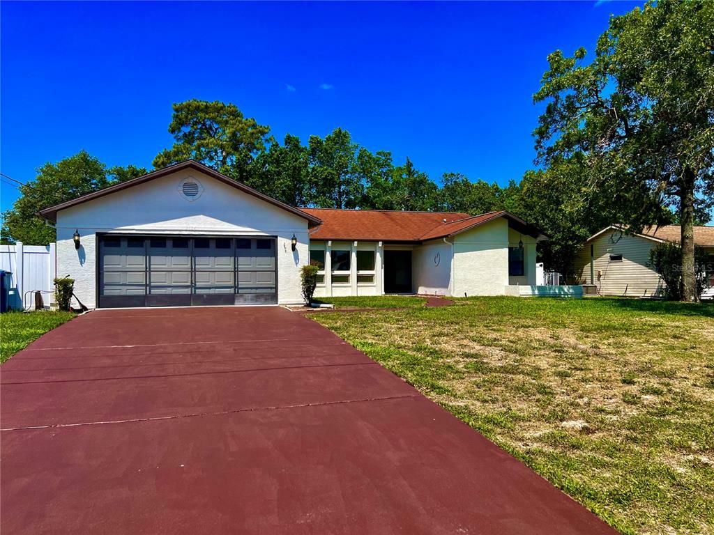 Property Photo:  2524 Landover Boulevard  FL 34608 