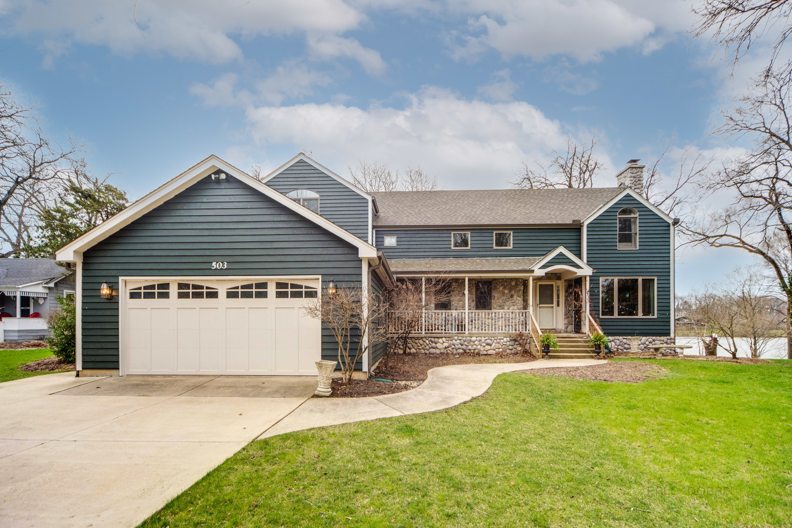 Property Photo: 503 E Lake Shore Drive IL 60010