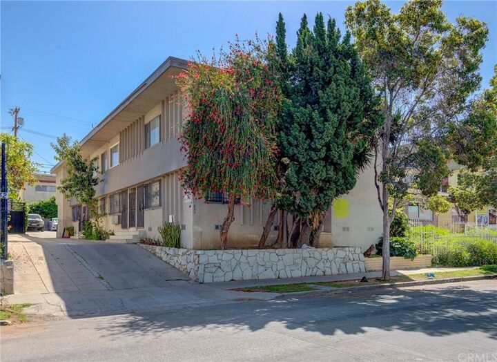 Property Photo: 836 S Kingsley Drive CA 90005