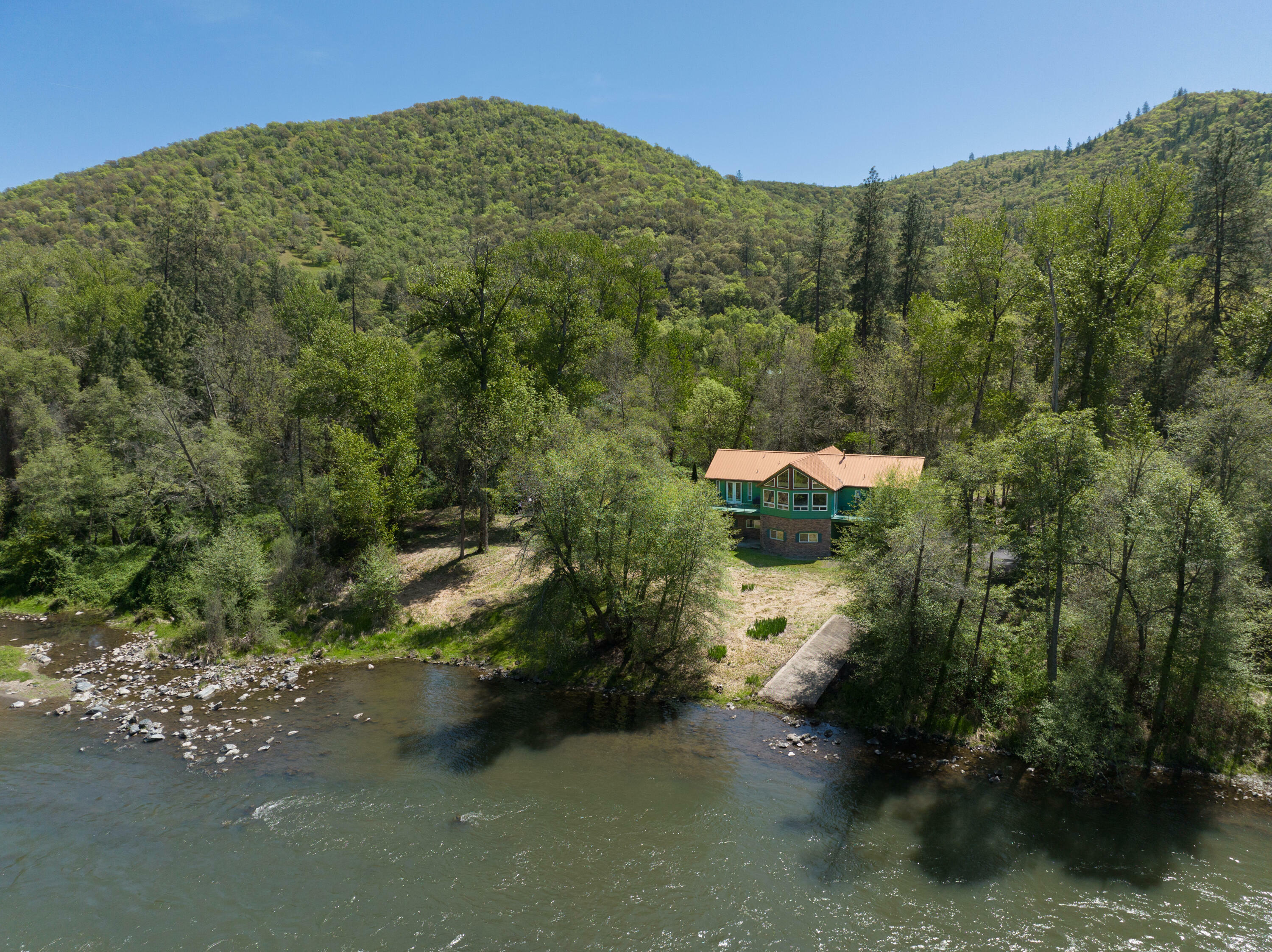 Property Photo:  1957 Upper River Road  OR 97525 