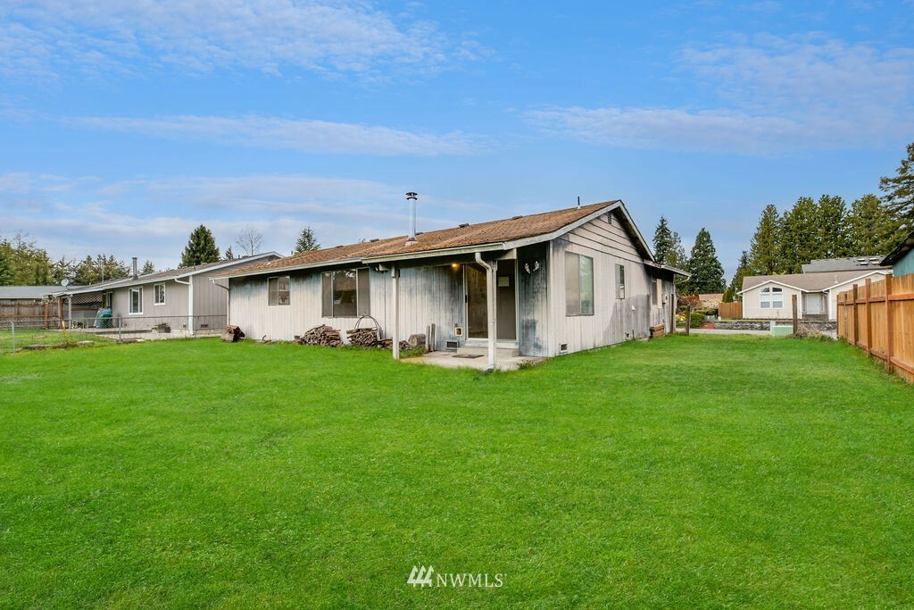 Property Photo:  428 94th Street SW  WA 98204 