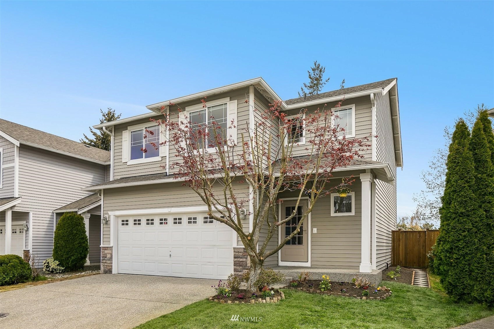 Property Photo: 11507 23rd Avenue W 11 WA 98204