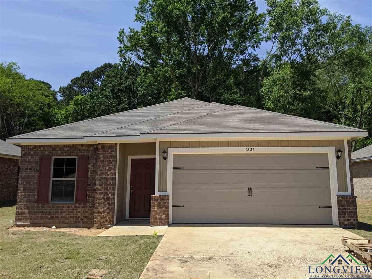 Property Photo:  1221 Mission Creek Drive  TX 75601 