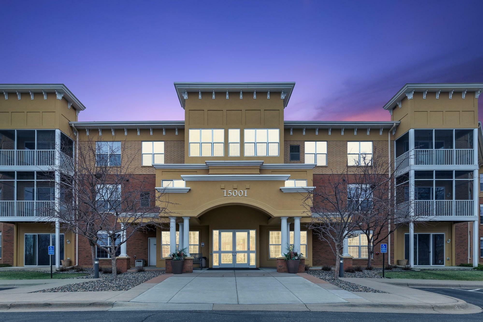 Property Photo: 15001 Burnhaven Drive 301 MN 55306