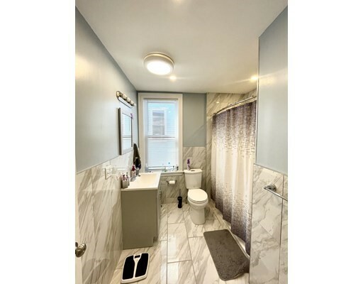 Property Photo:  9 Arcola 3  MA 02130 