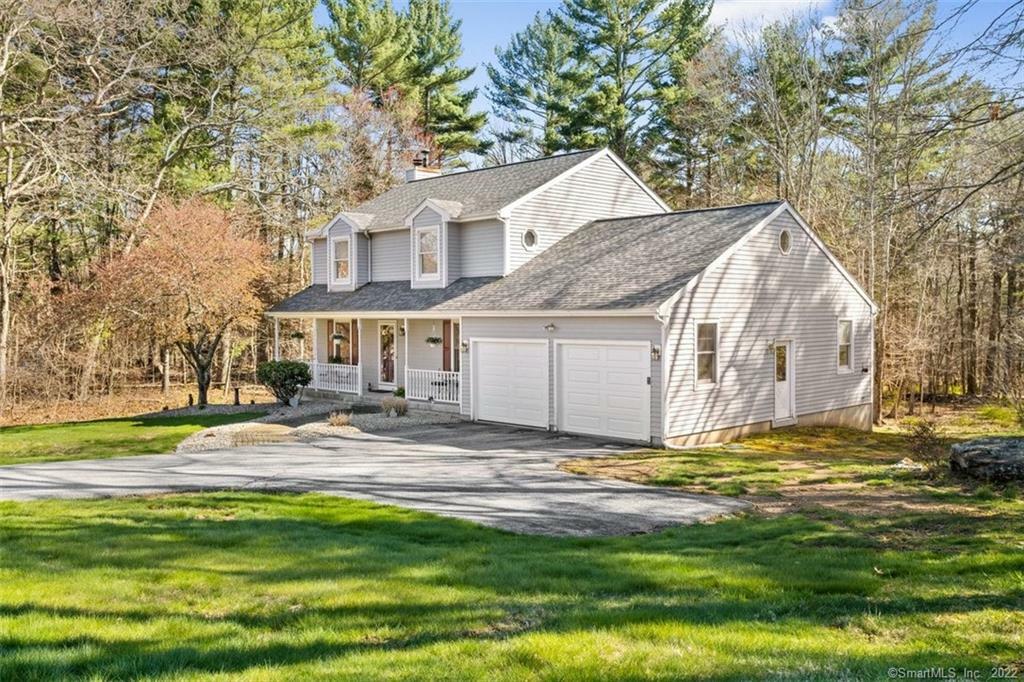 Property Photo:  71 Woodhenge Drive  CT 06084 