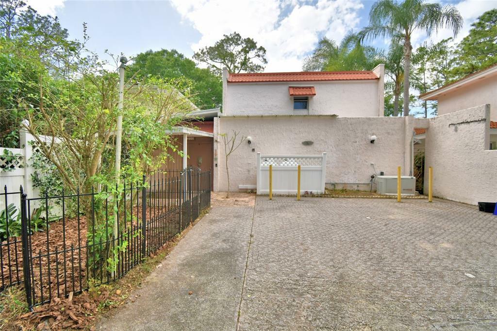 Property Photo:  1300 Granada Way  FL 33884 