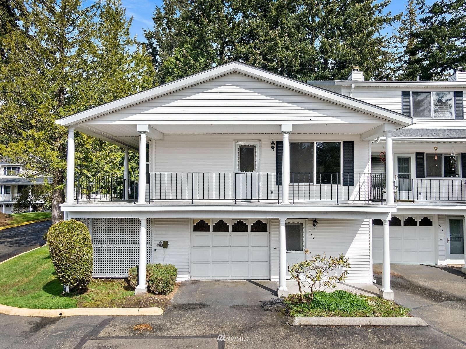 Property Photo:  119 S 327th Place 256  WA 98003 