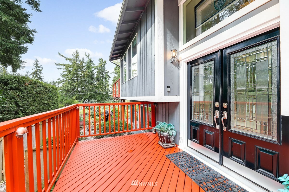 Property Photo:  8031 NE 112th Street  WA 98034 