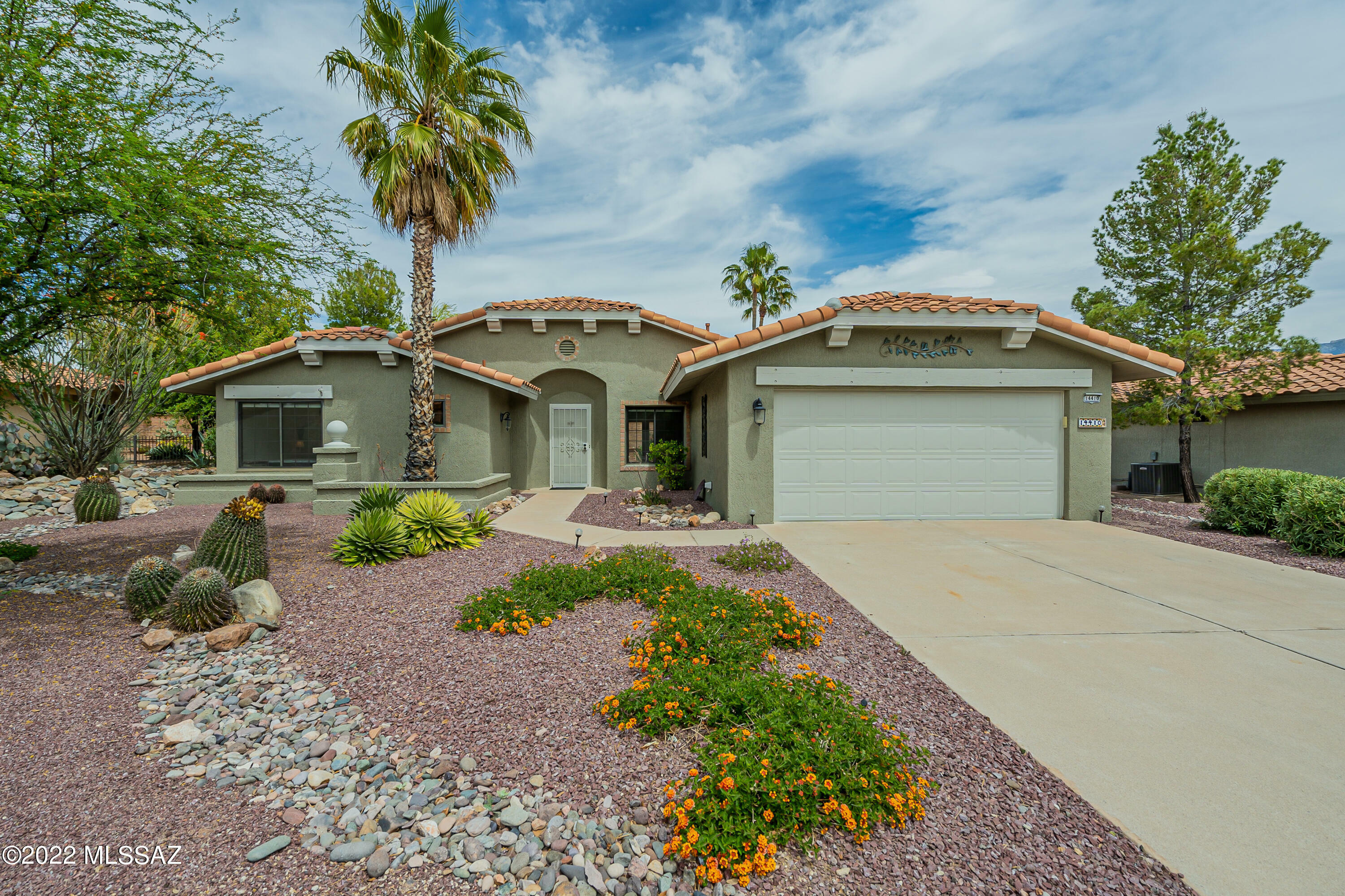 Property Photo:  14410 N Del Webb Boulevard  AZ 85755 