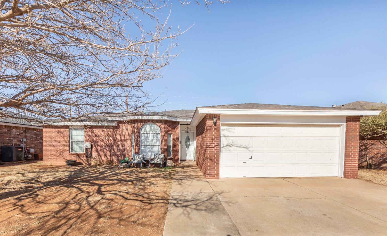 Property Photo:  412 Juneau Avenue  TX 79416 