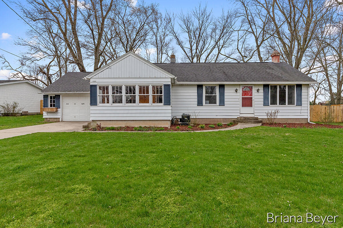 Property Photo: 4686 South Street MI 49419