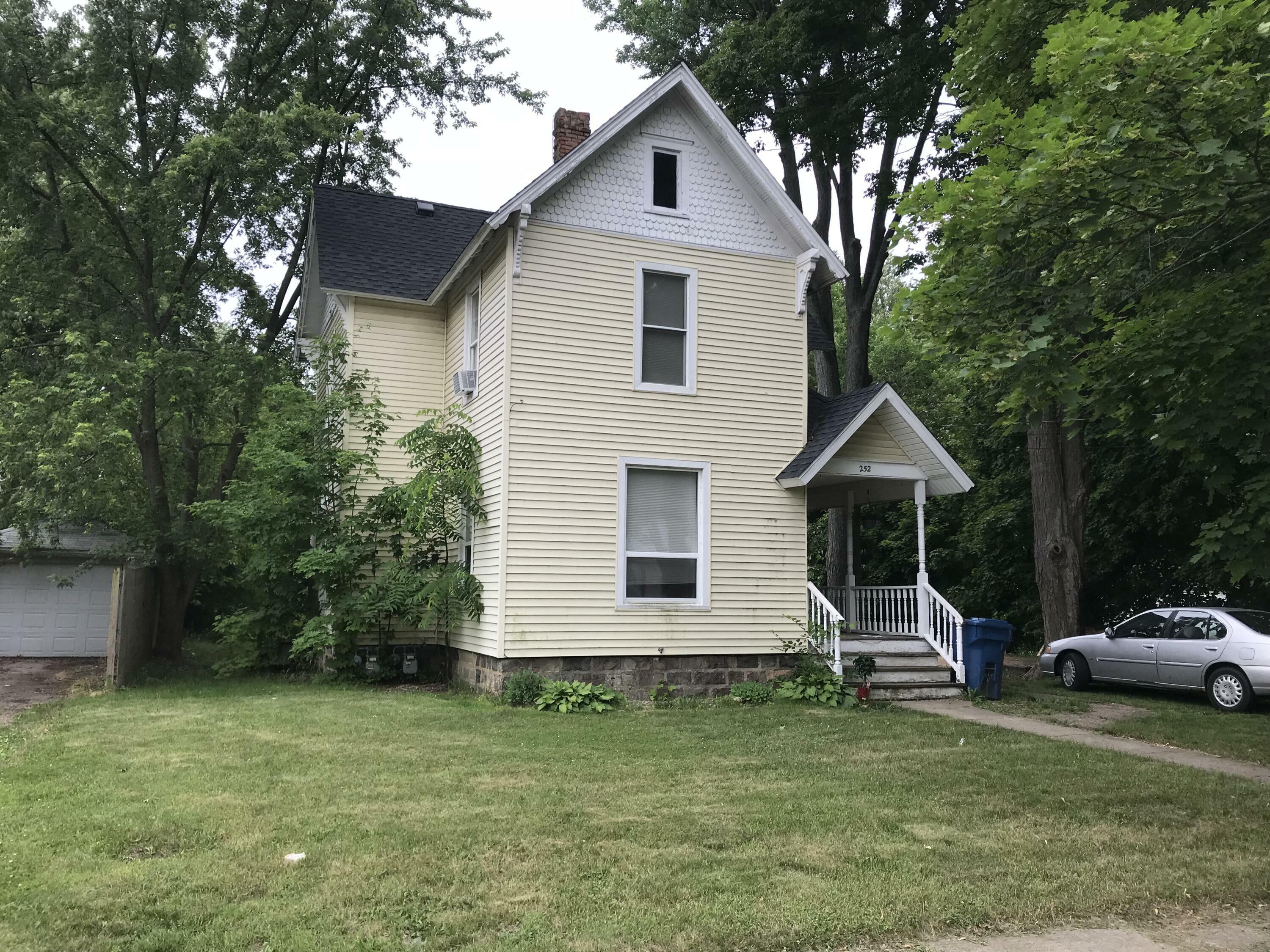 Property Photo:  252 E Washington Street  MI 49036 