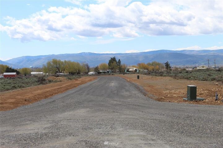 Property Photo: 8 Xxx Tipton Road WA 98926