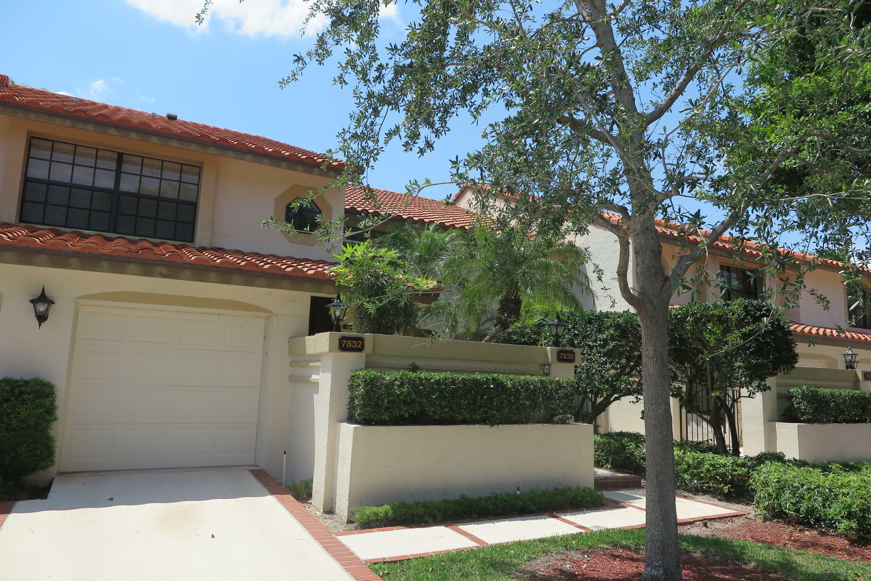 Property Photo:  7832 La Mirada Drive  FL 33433 