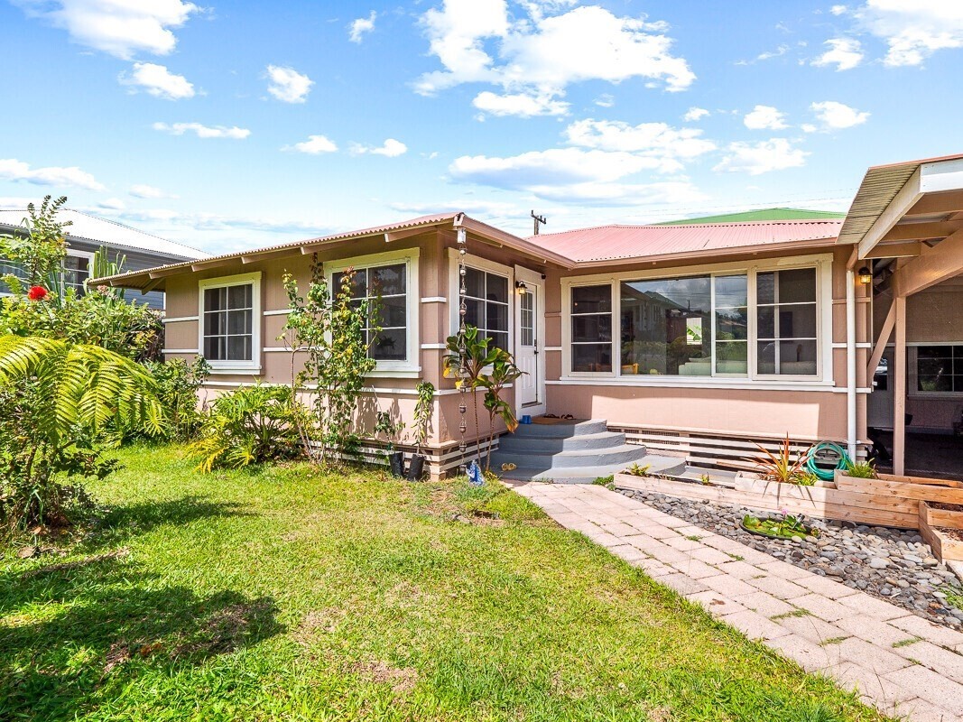 Property Photo:  120 Alae St  HI 96720 