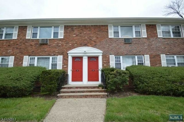 Property Photo:  28B Atherton Court  NJ 07470 