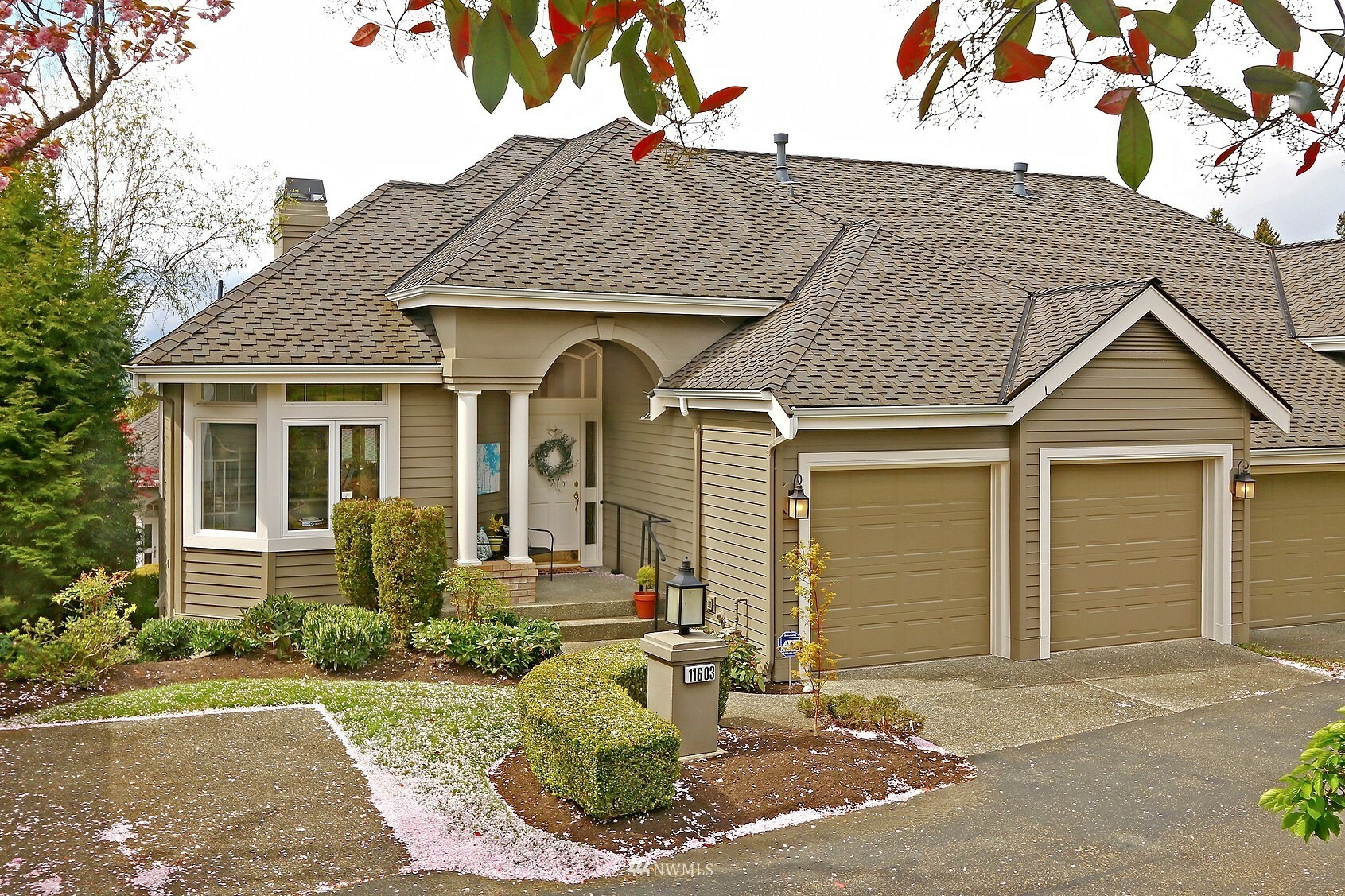 Property Photo:  11603 E Oakmont Drive  WA 98275 