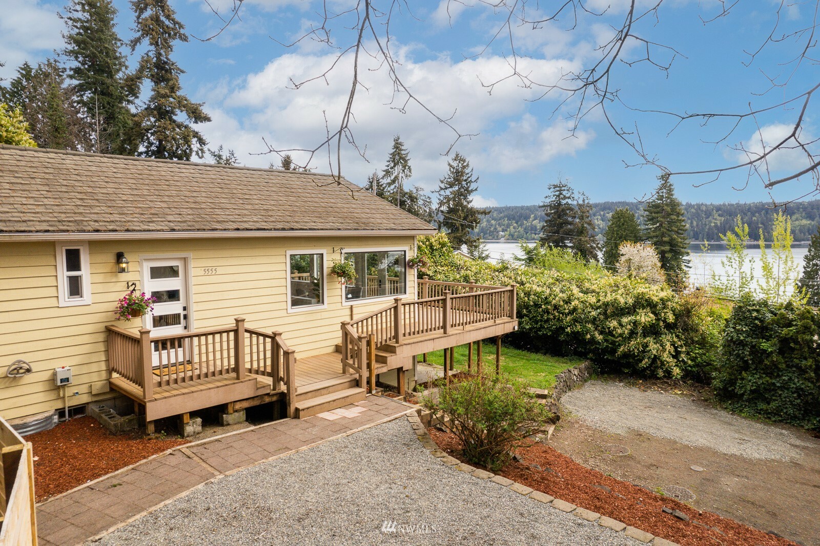 5555 Madrona Avenue NE  Bremerton WA 98311 photo