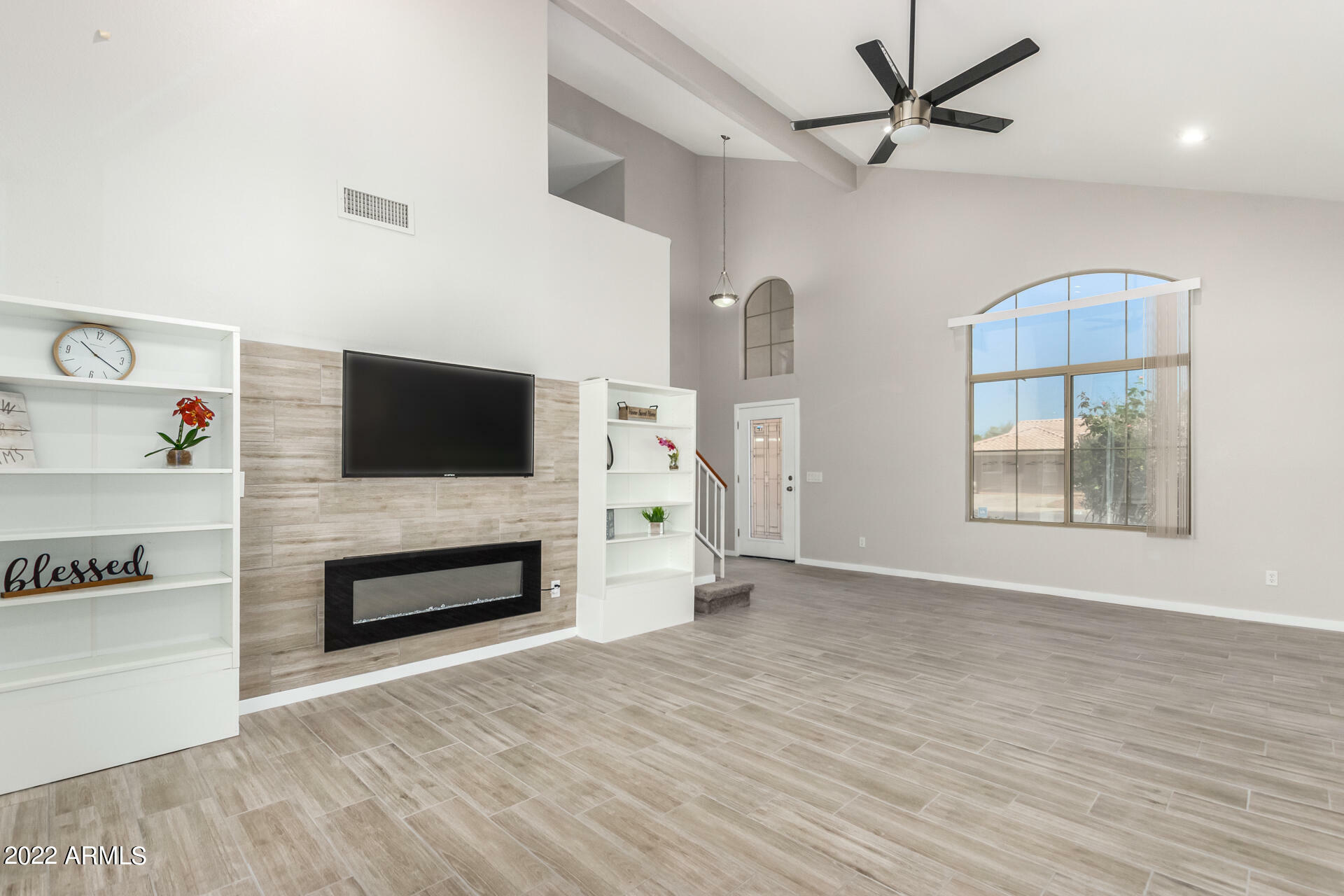 Property Photo: 1171 W Oriole Way AZ 85286