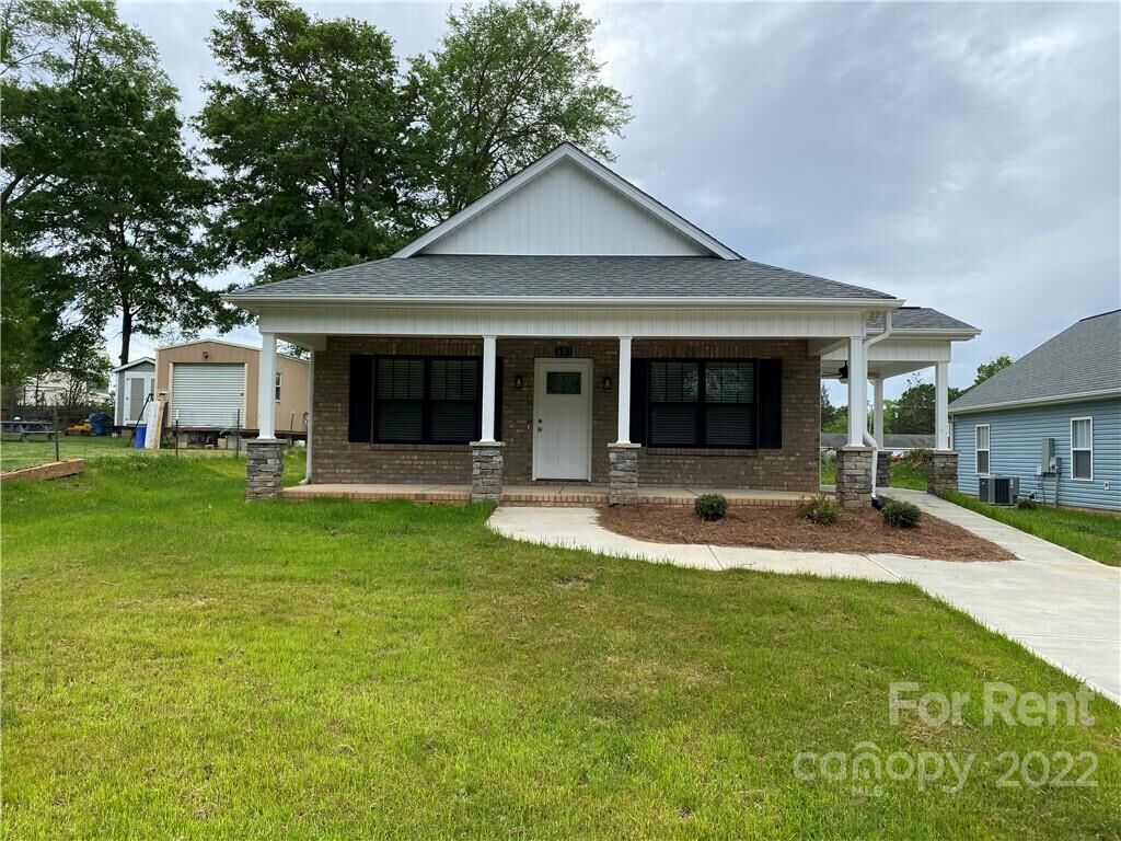 Property Photo: 507 Cloninger Street NC 28034