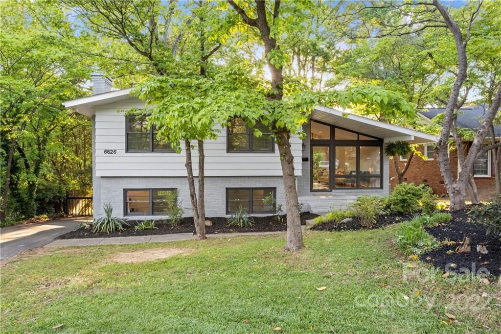 Property Photo:  6626 Candlewood Drive  NC 28210 