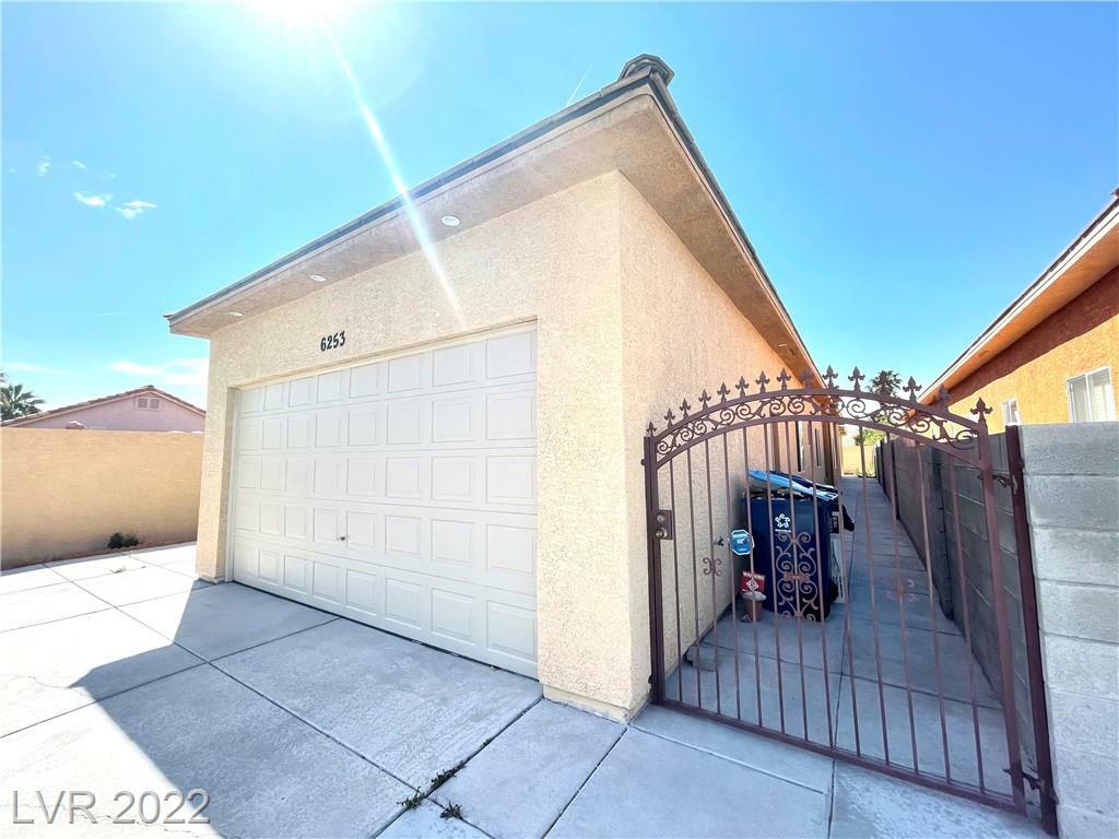 6253 West Katie Avenue  Las Vegas NV 89103 photo